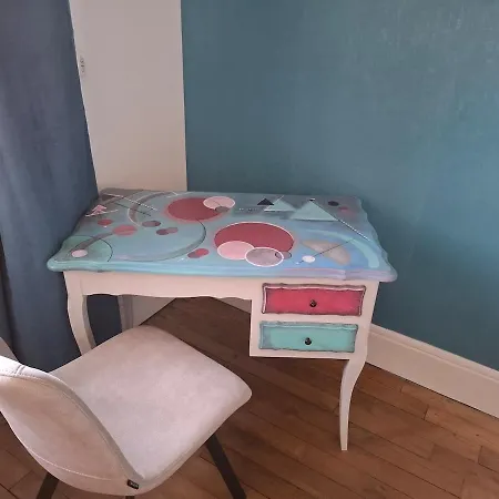 Sedan, D Histoire Apartment